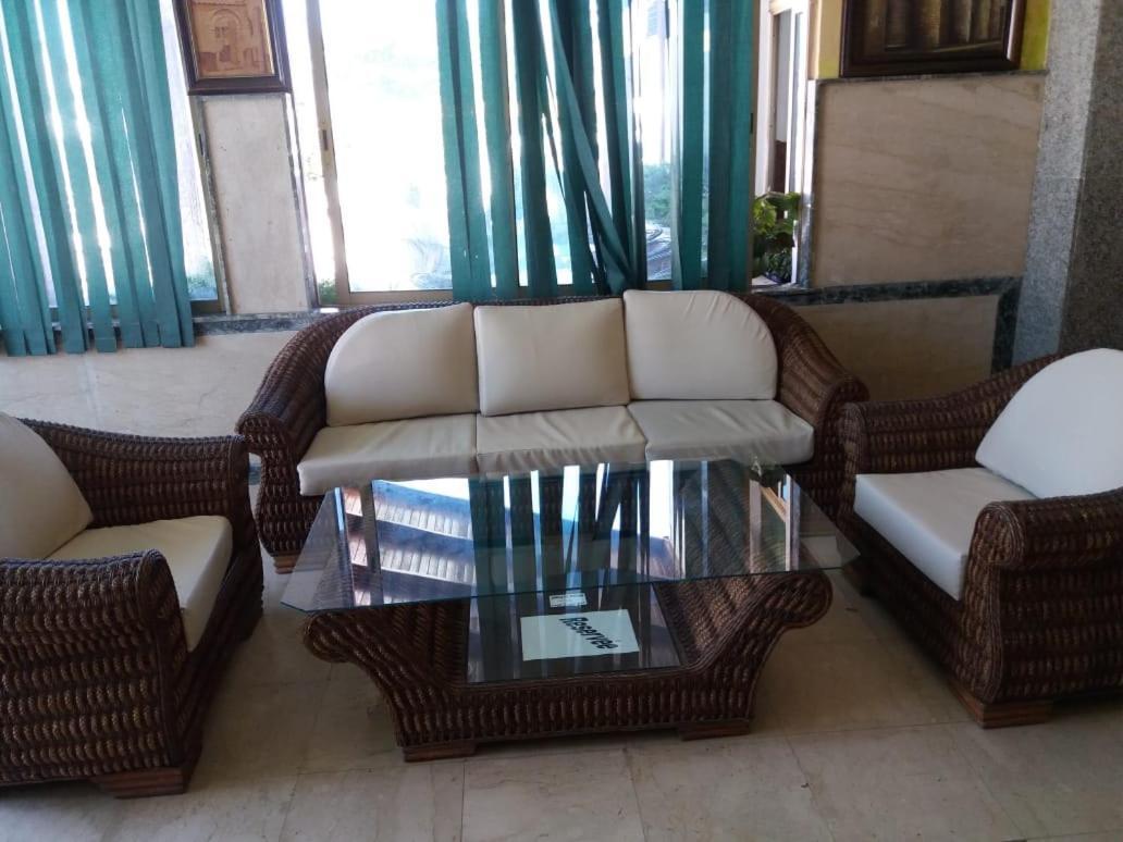 Hotel Choumis Haj Messaoud Larache Exterior foto