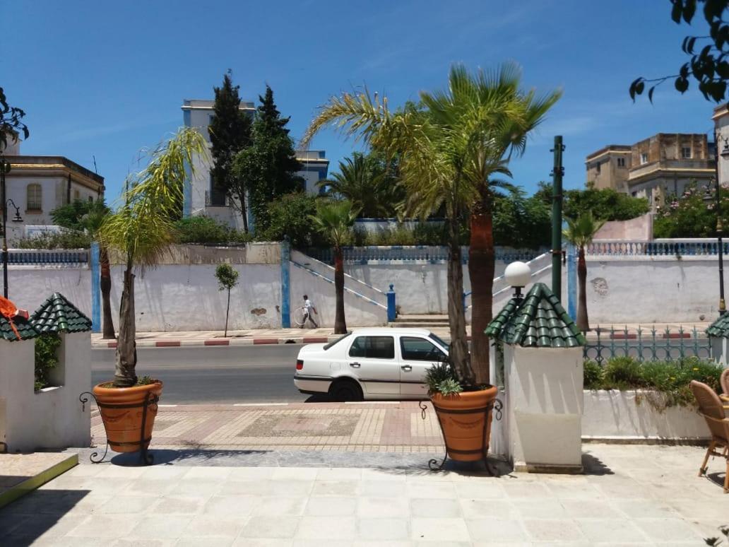 Hotel Choumis Haj Messaoud Larache Exterior foto